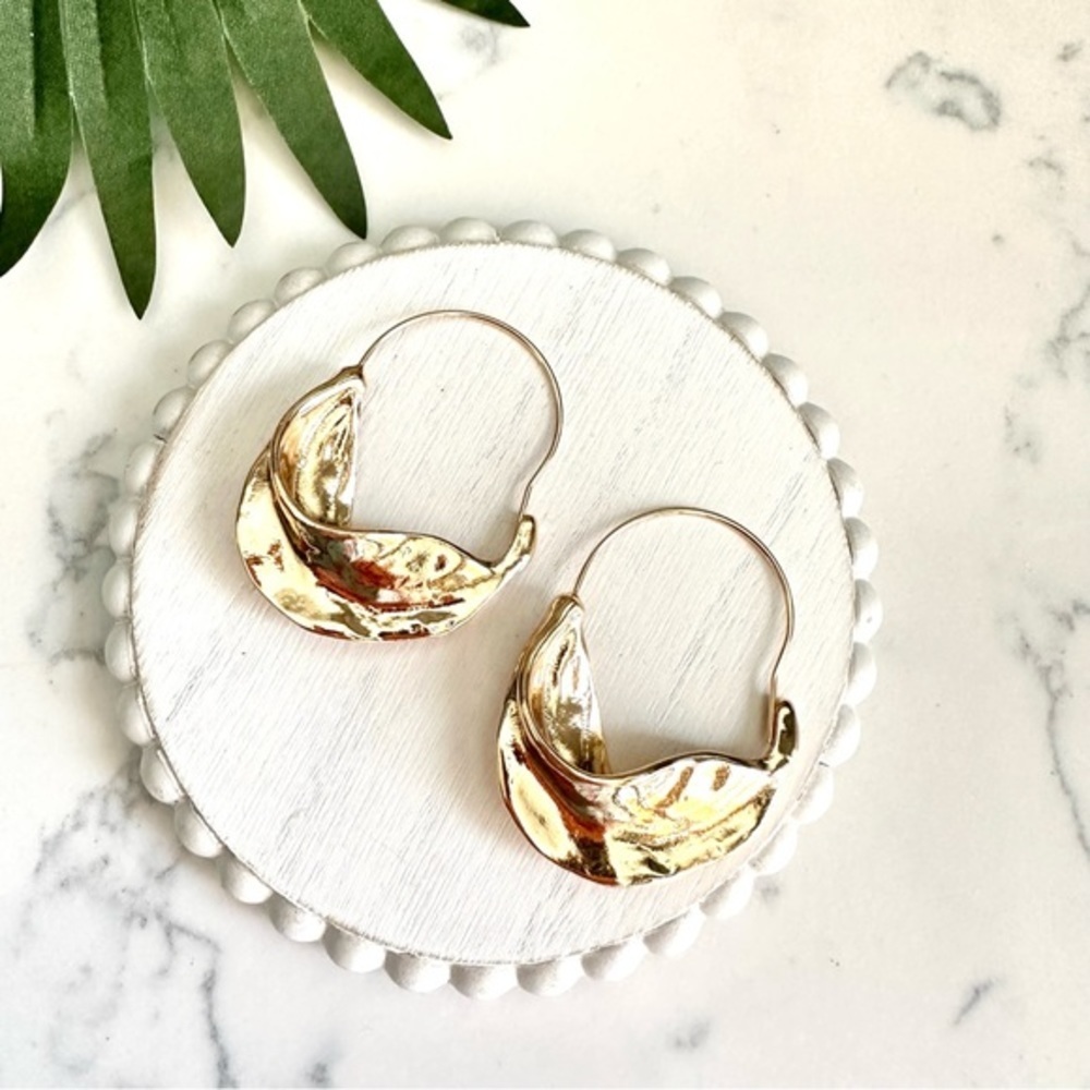 2/$30🌵 Gold Tone Draped Hoop Irregular Earrings Large Huggies Jewelry Gift NEW